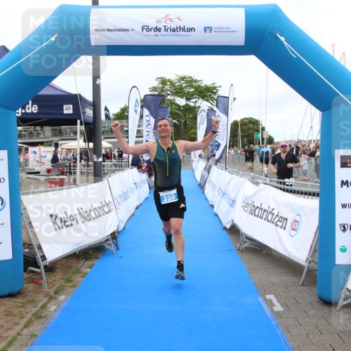 16.08.2026 - KN Förde Triathlon 2026 Markus Tischler http://msf.ph/oto/9998779 16.08.2026 12:08:42 Ziel 390, 390 meine-sportfotos.de