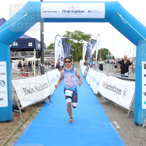 16.08.2026 - KN Förde Triathlon 2026 Markus Tischler http://msf.ph/oto/9998939 16.08.2026 12:10:58 Ziel 386, 386 meine-sportfotos.de