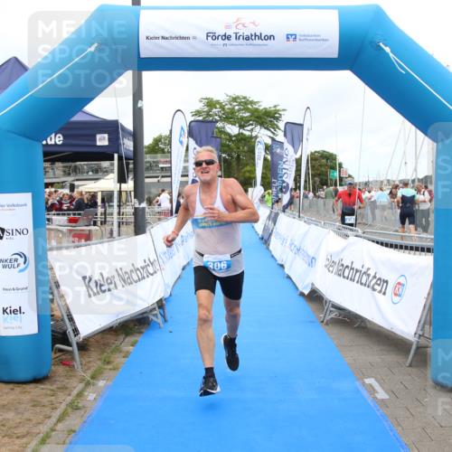 16.08.2026 - KN Förde Triathlon 2026 Markus Tischler http://msf.ph/oto/9999169 16.08.2026 12:12:42 Ziel 306, 306 meine-sportfotos.de