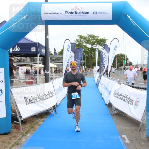 16.08.2026 - KN Förde Triathlon 2026 Markus Tischler http://msf.ph/oto/9999675 16.08.2026 12:14:33 Ziel 377, 379, 377, 379 meine-sportfotos.de