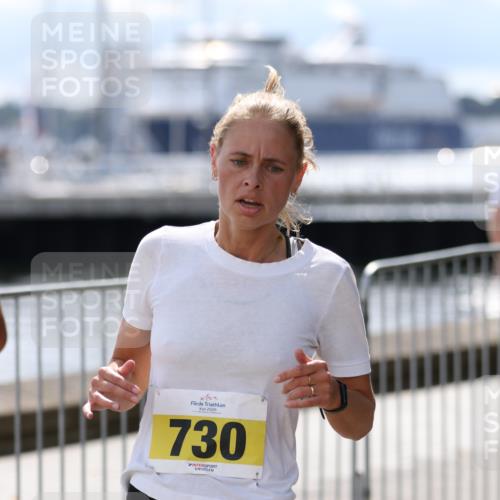 16.08.2026 - KN Förde Triathlon 2026 Antke Förster http://msf.ph/oto/9999841 16.08.2026 13:54:56 Laufen  meine-sportfotos.de