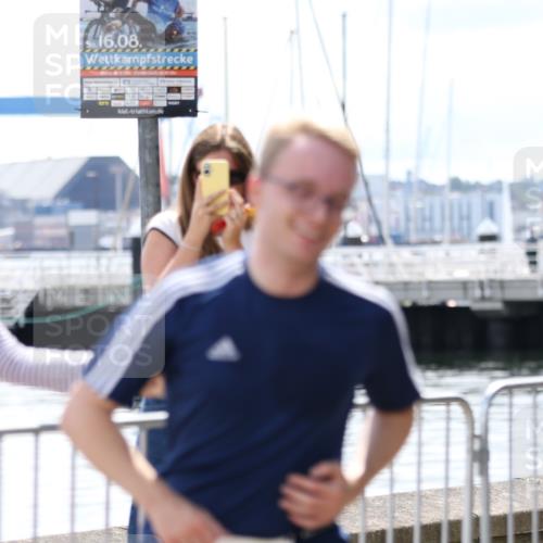 16.08.2026 - KN Förde Triathlon 2026 Antke Förster http://msf.ph/oto/9999849 16.08.2026 13:55:09 Laufen  meine-sportfotos.de