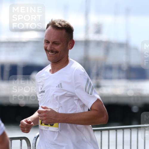 16.08.2026 - KN Förde Triathlon 2026 Antke Förster http://msf.ph/oto/9999887 16.08.2026 13:55:57 Laufen  meine-sportfotos.de