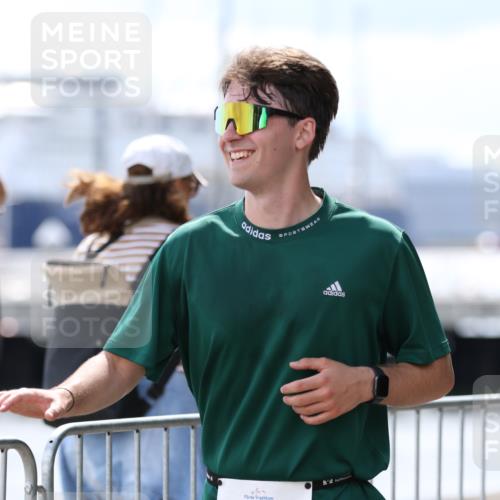 16.08.2026 - KN Förde Triathlon 2026 Antke Förster http://msf.ph/oto/9999891 16.08.2026 13:56:00 Laufen  meine-sportfotos.de