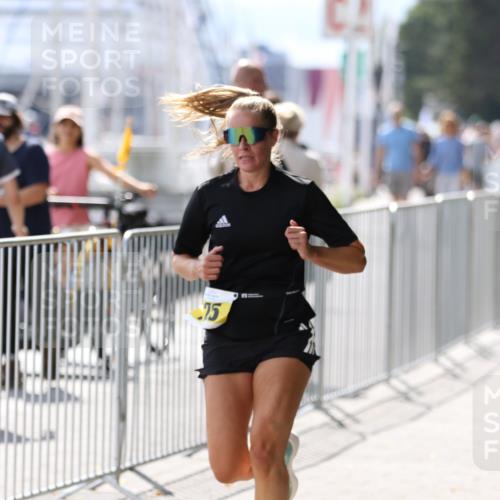 16.08.2026 - KN Förde Triathlon 2026 Antke Förster http://msf.ph/oto/9999971 16.08.2026 13:58:28 Laufen  meine-sportfotos.de