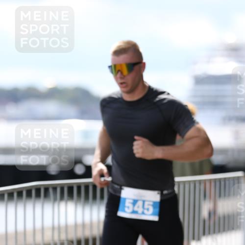 16.08.2026 - KN Förde Triathlon 2026 Antke Förster http://msf.ph/oto/9999983 16.08.2026 13:58:46 Laufen  meine-sportfotos.de