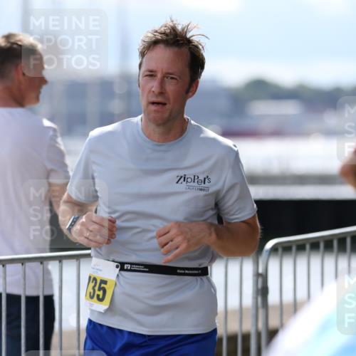 16.08.2026 - KN Förde Triathlon 2026 Antke Förster http://msf.ph/oto/9999995 16.08.2026 13:58:55 Laufen  meine-sportfotos.de